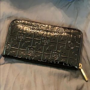 Tory Burch Black Embossed Luxe Wallet